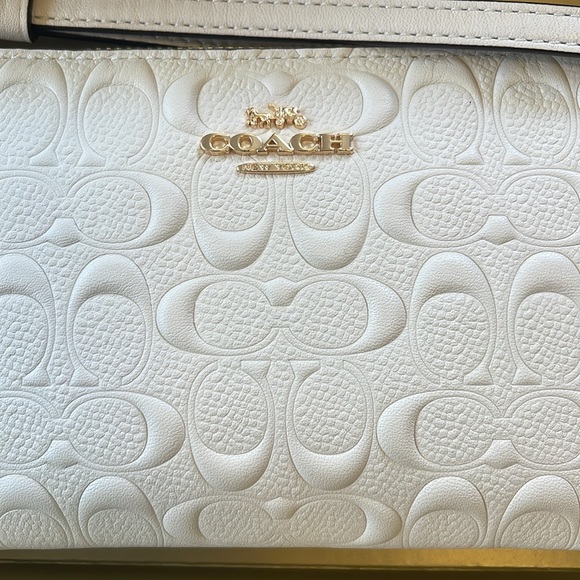 Coach Embossed Corner Zip Wristlet With (2) Charms Boxed Gift Set - Picture 3 of 4